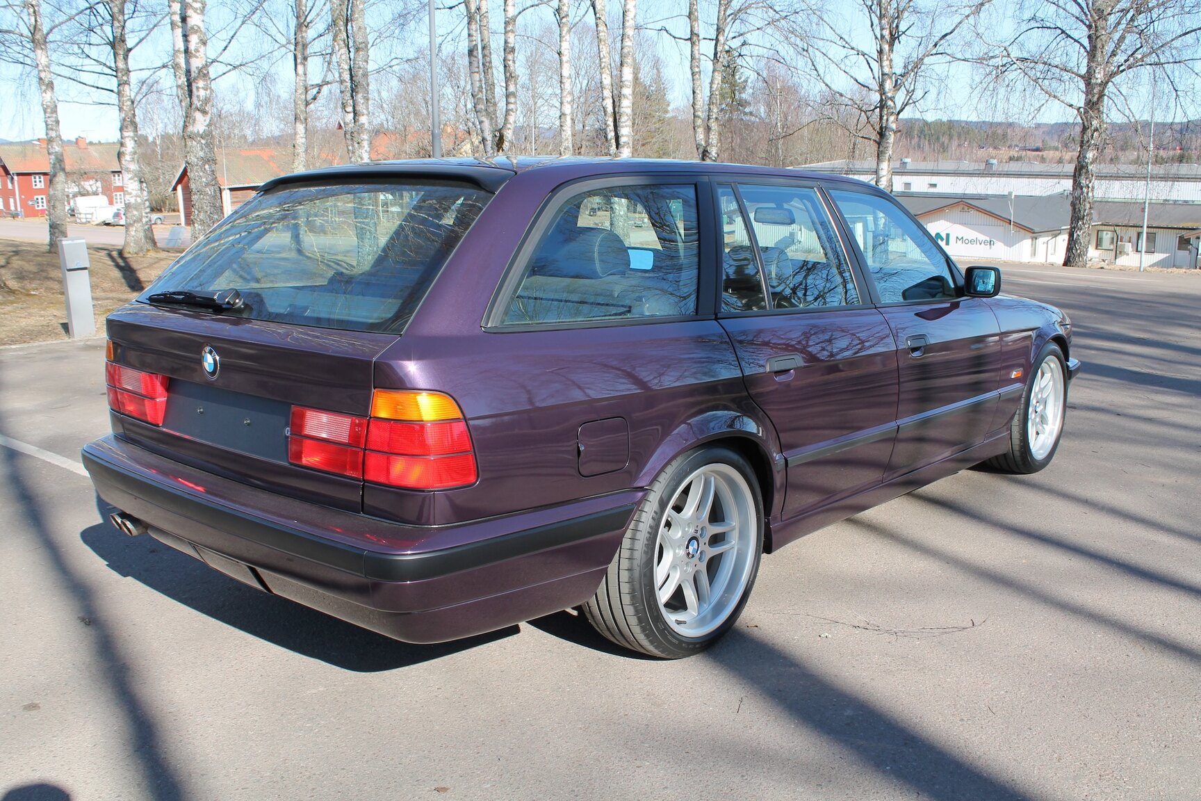 Exteriörbild på 1996 BMW 540i Touring "No Reserve Auction"