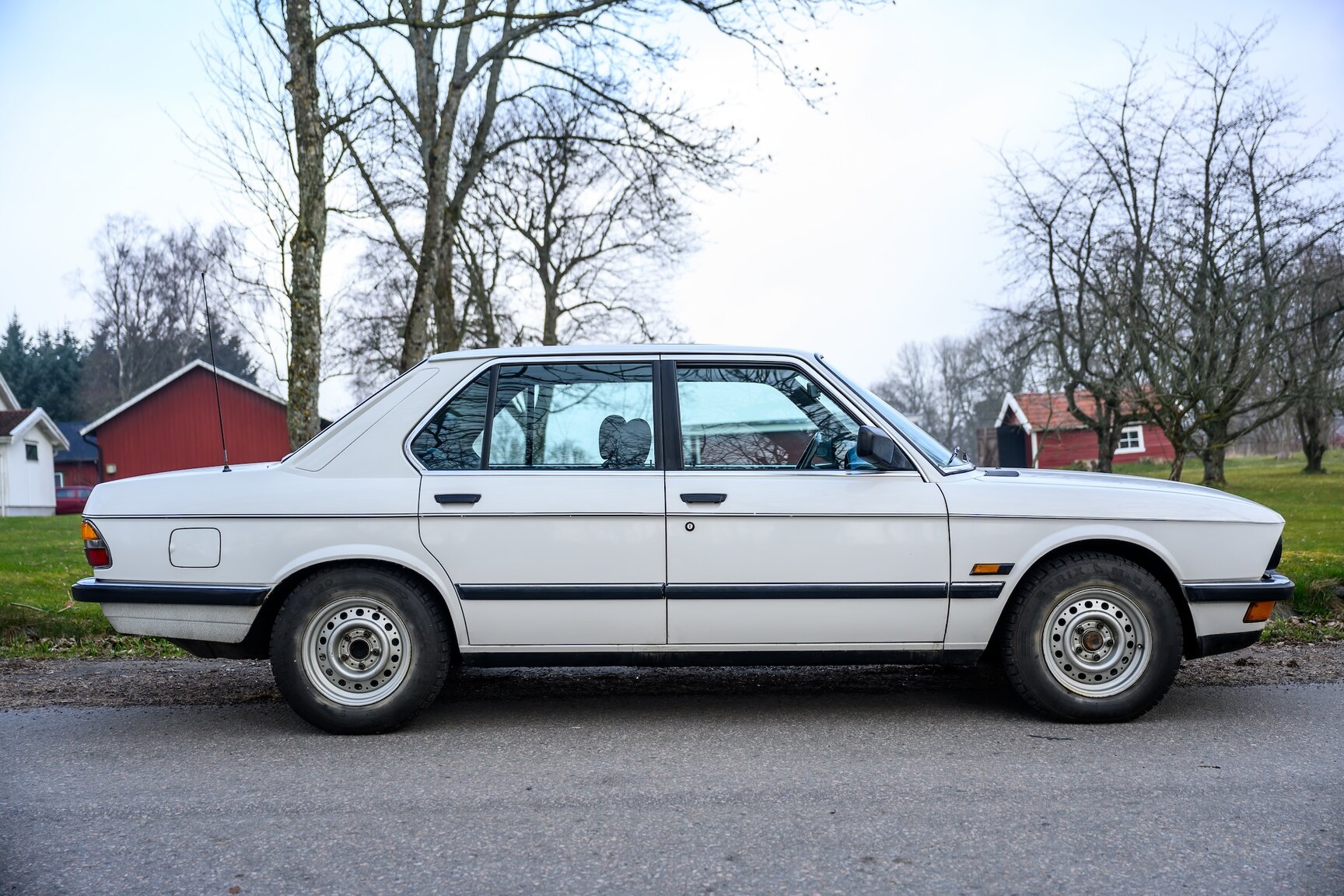 Exteriörbild på 1986 BMW 520i