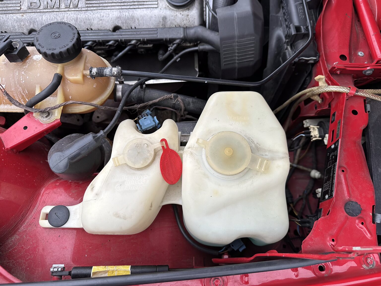 Image of 1987 BMW 325i Convertible mechanics (17)