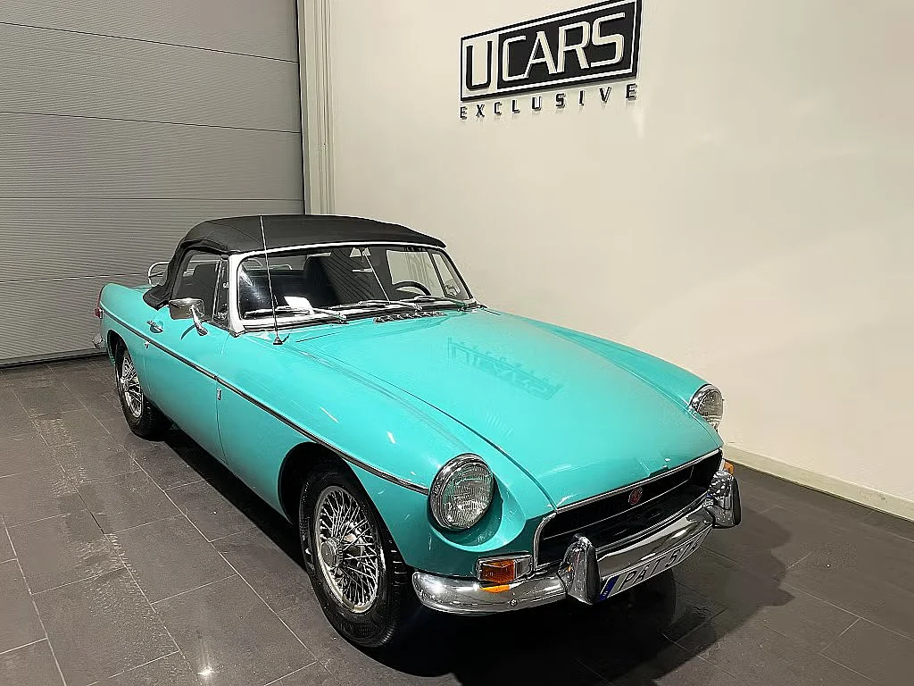 Exteriörbild på 1972 MG MGB 1.8 (1)