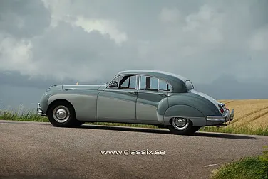 #<Image:0x00007fe2d3059610>