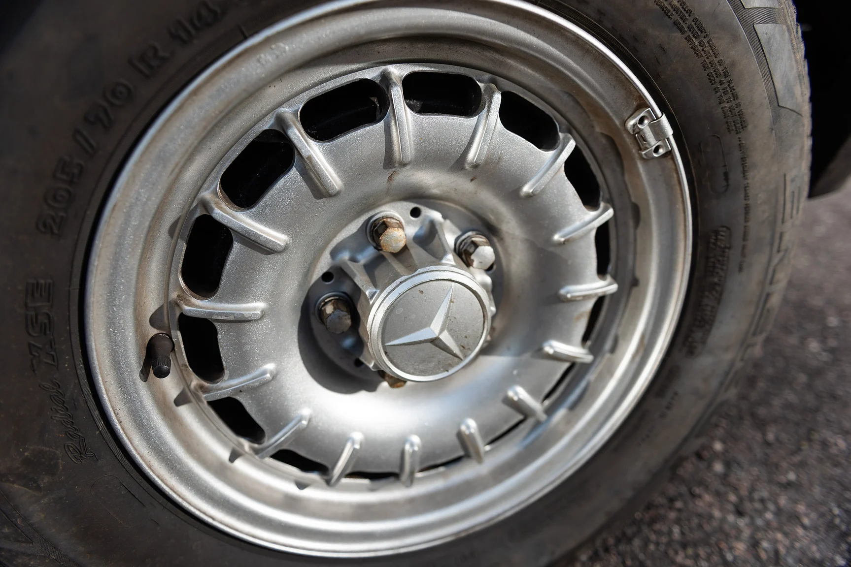 Aussenfoto 1975 Mercedes Benz 350 SL Cabriolet  (80)