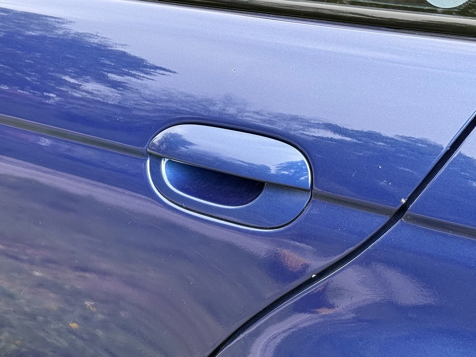 Exteriörbild på 2001 BMW M5 E39 LCI (31)