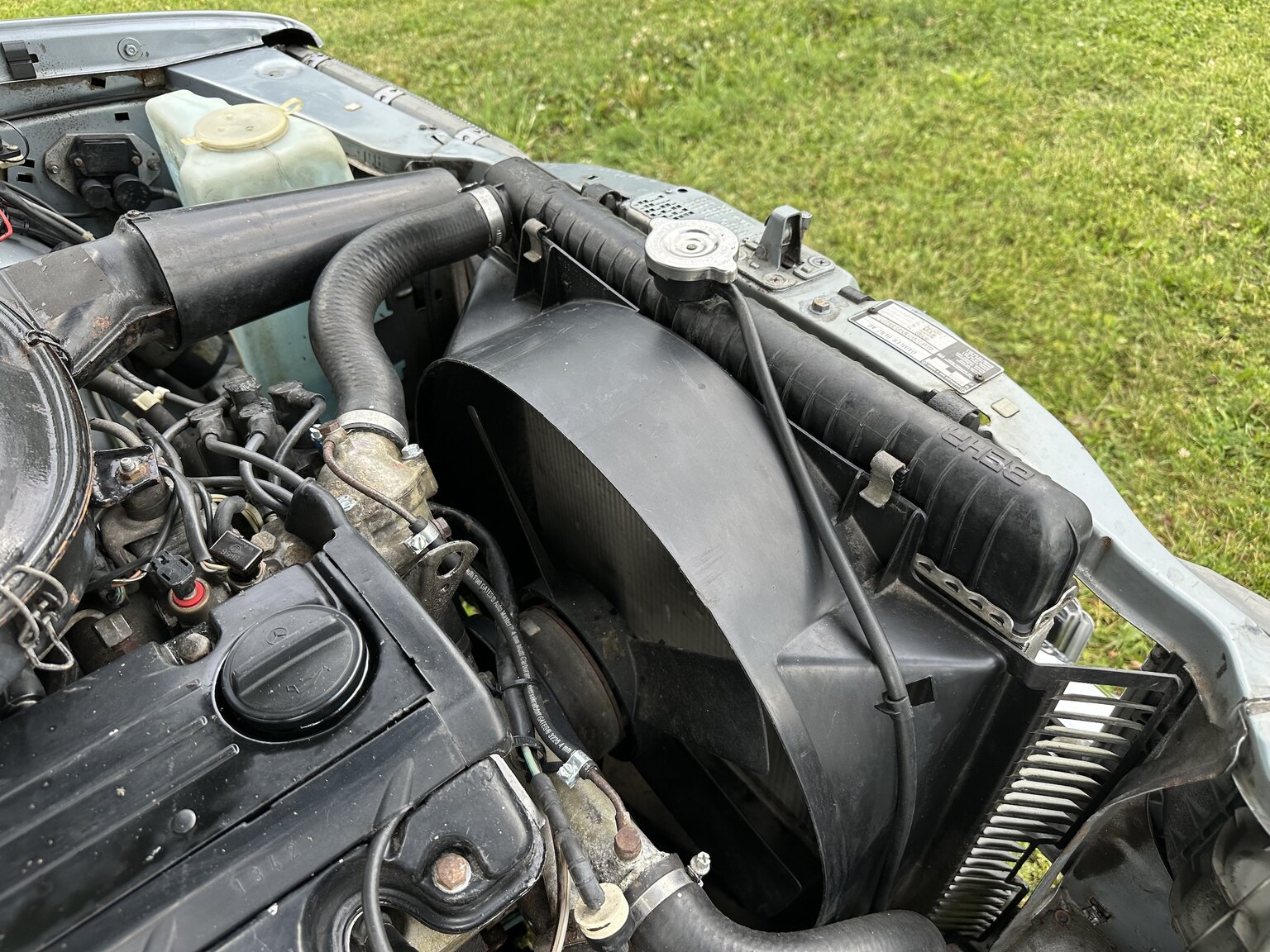 Image of 1984 Mercedes-Benz 230 CE mechanics