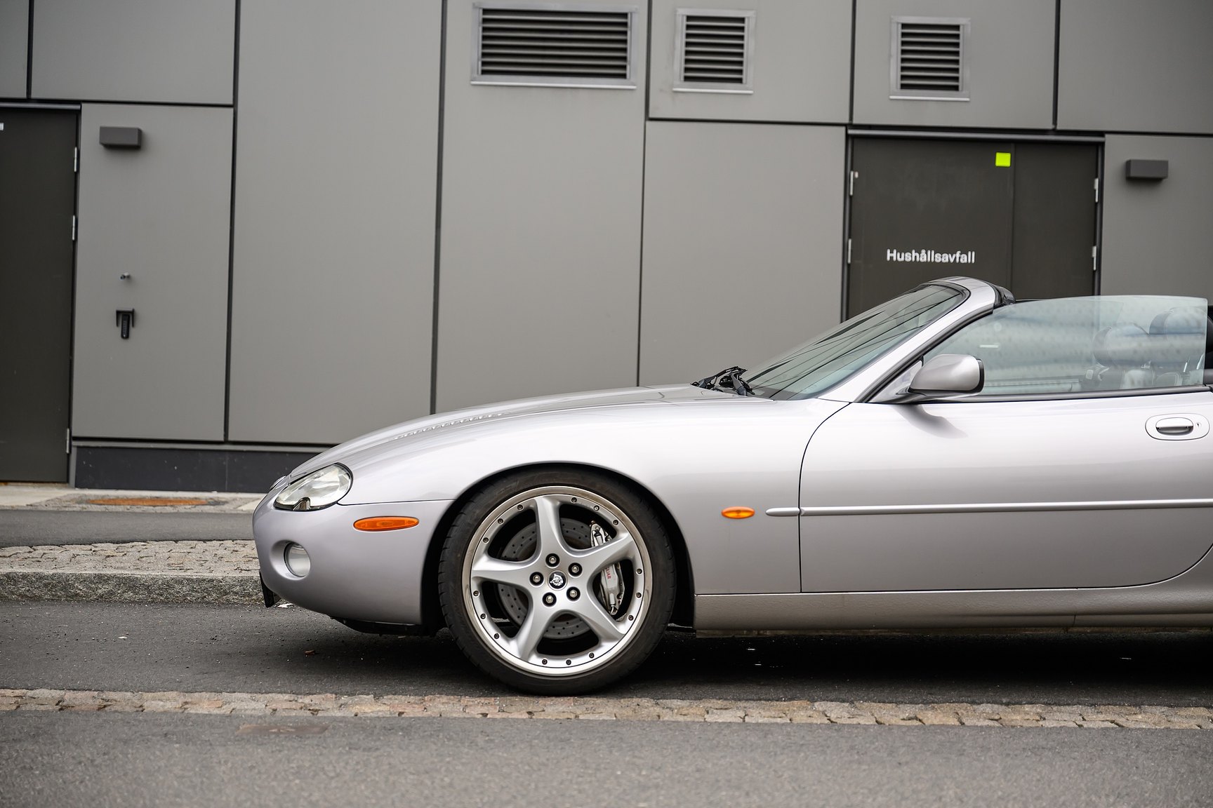 Exterior image of 2001 Jaguar XKR Silverstone