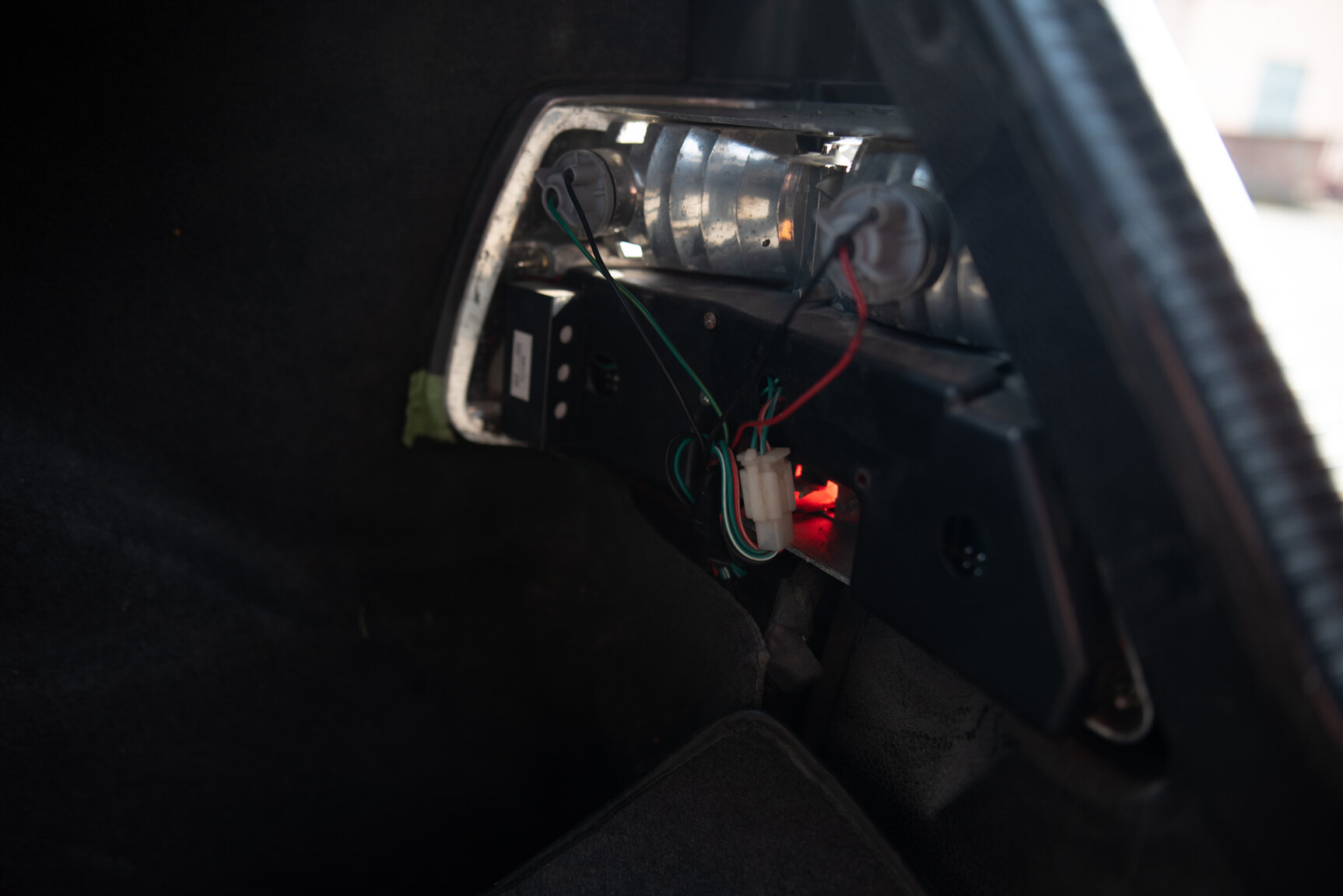 Interior image of 1989 Mercedes-Benz 300 CE Koenig Specials