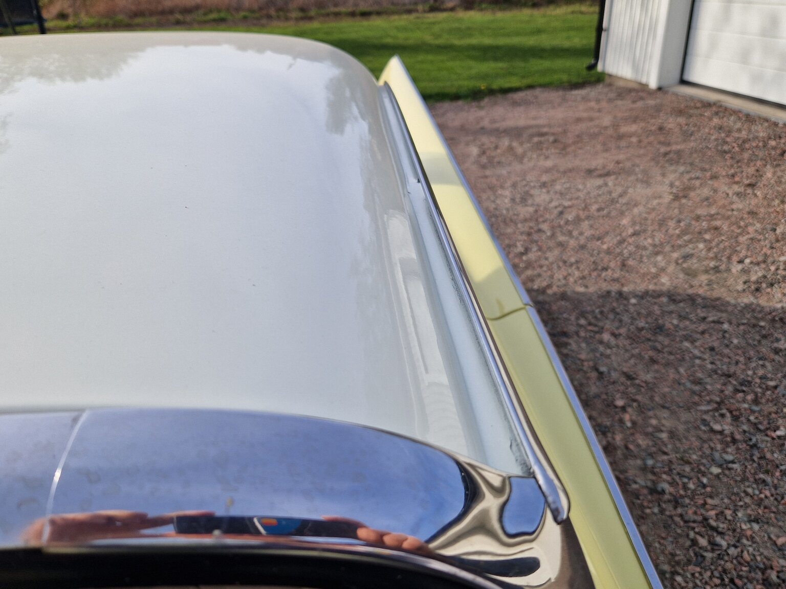 Exterior image of 1961 Chrysler Windsor Coupé