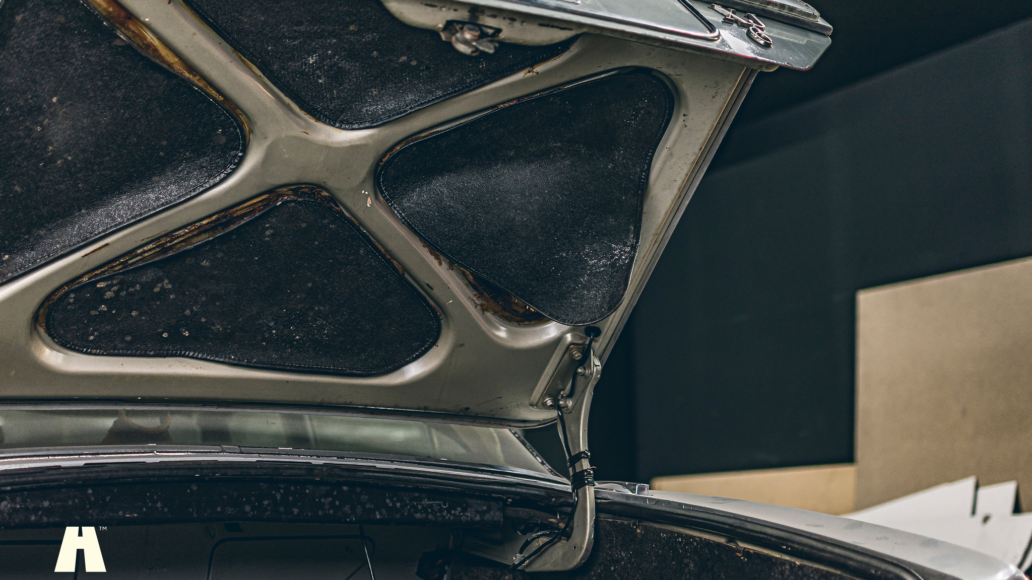 Exteriörbild på 1972 Jaguar XJ6 Project