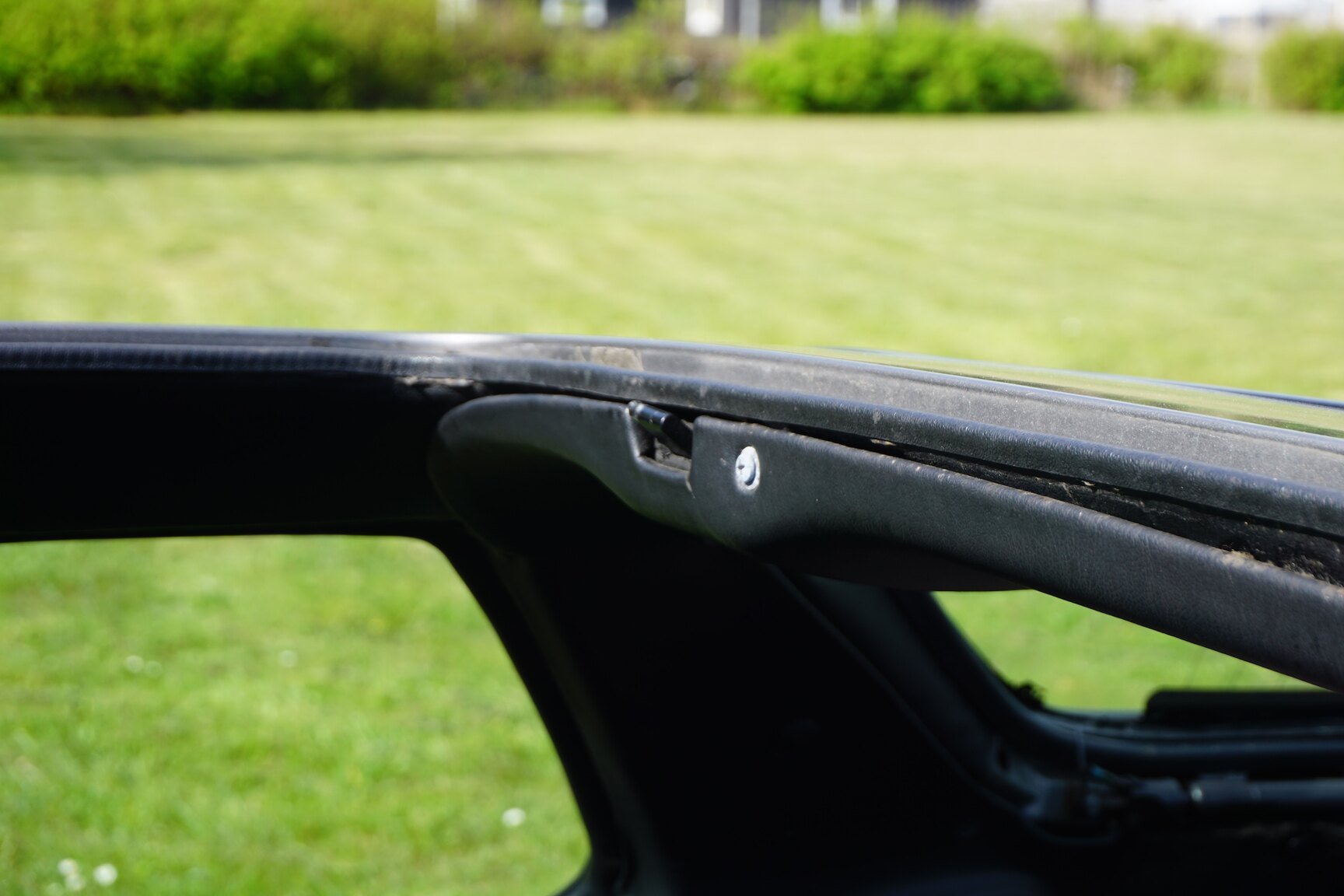 Exterior image of 1985 Porsche 944 "NO RESERVE AUCTION"
