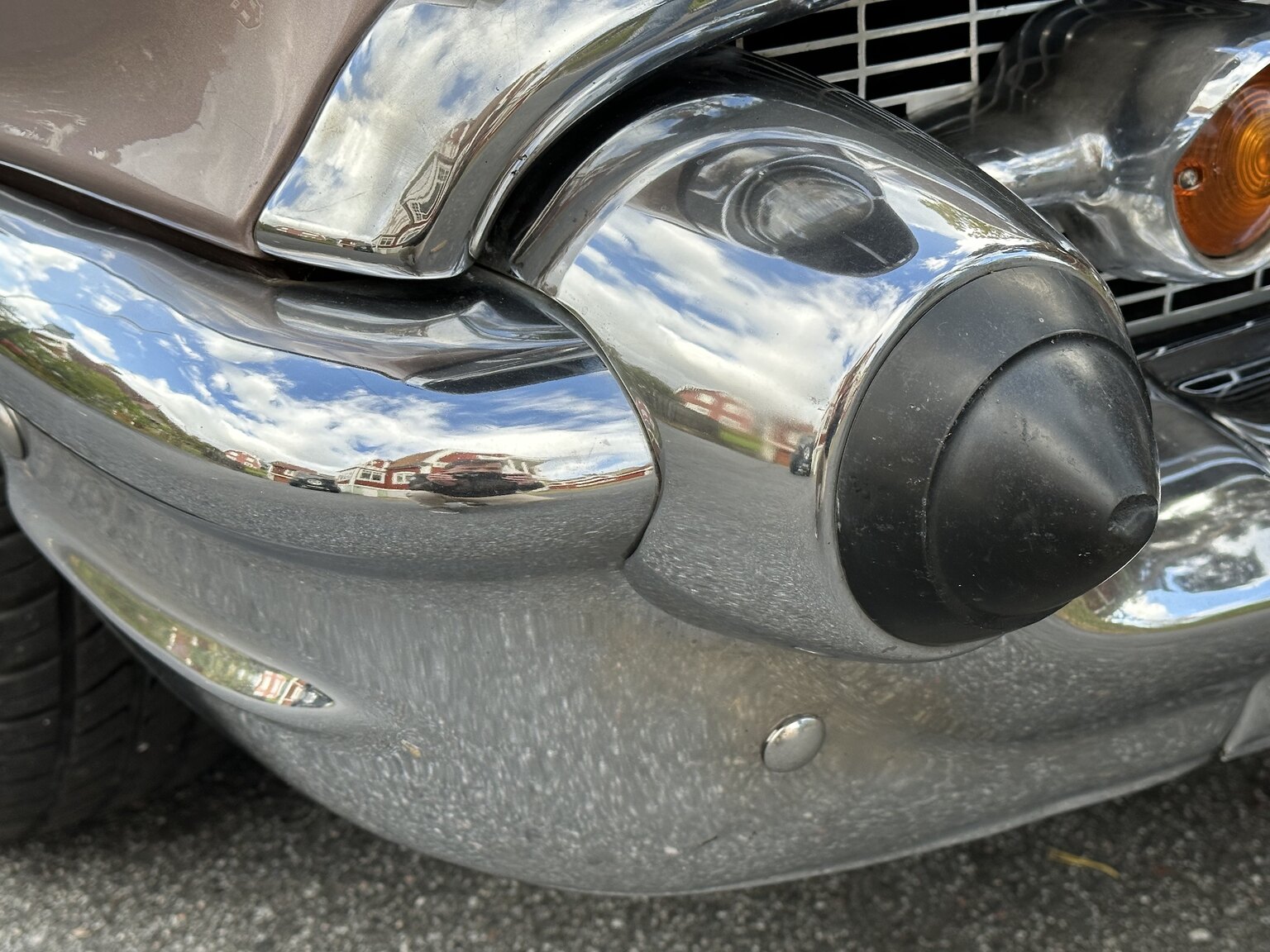 Aussenfoto 1957 Chevrolet Two-Ten Restomod (46)