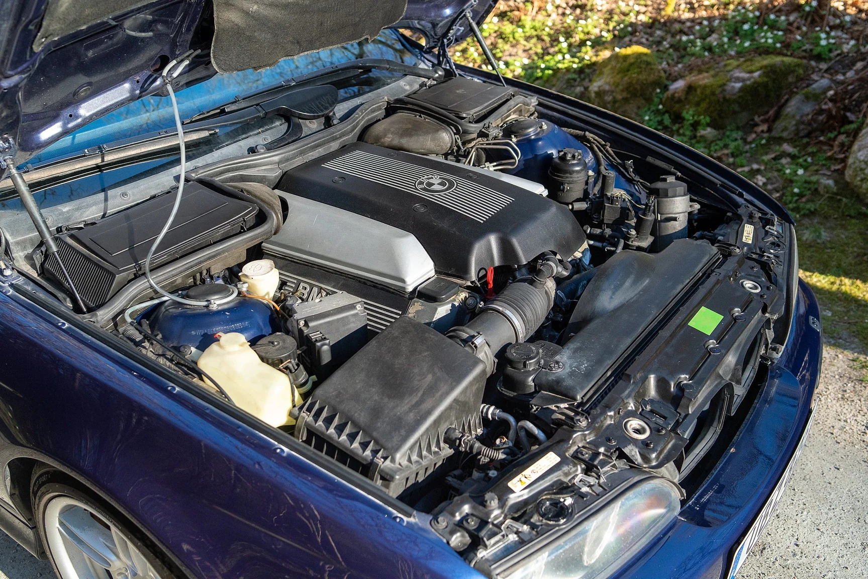 Image of 1996 BMW 540iA (8) mechanics
