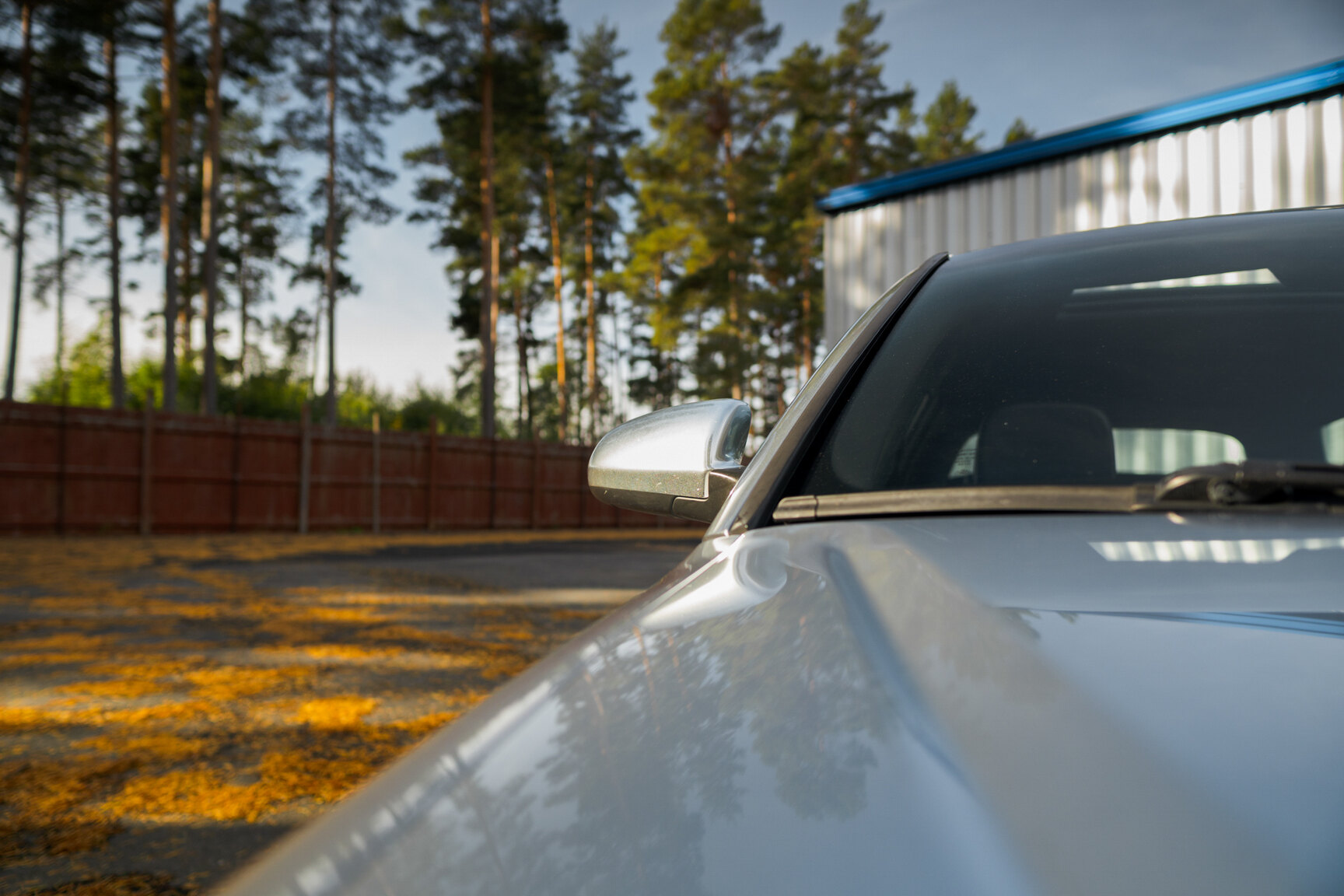 Exterior image of 2005 Audi S4 Avant (23)