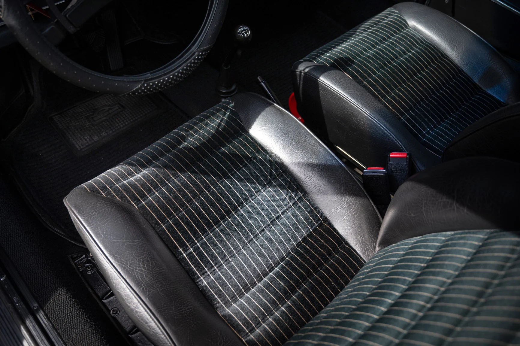 Interior image of 1971 Porsche 911 T (8)