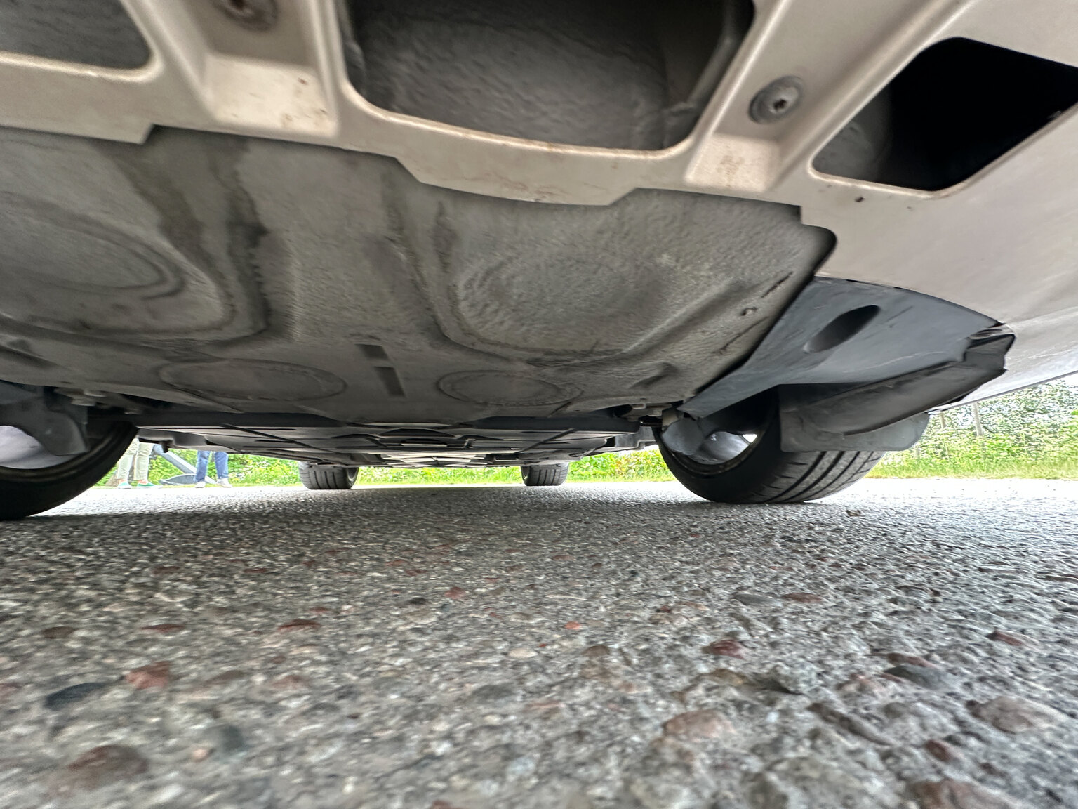 Image of 2004 Porsche 911 Carrera 4 mechanics