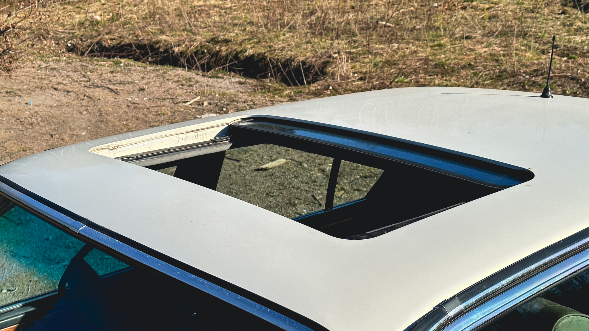 Exteriörbild på 1984 BMW 745i Executive Automat