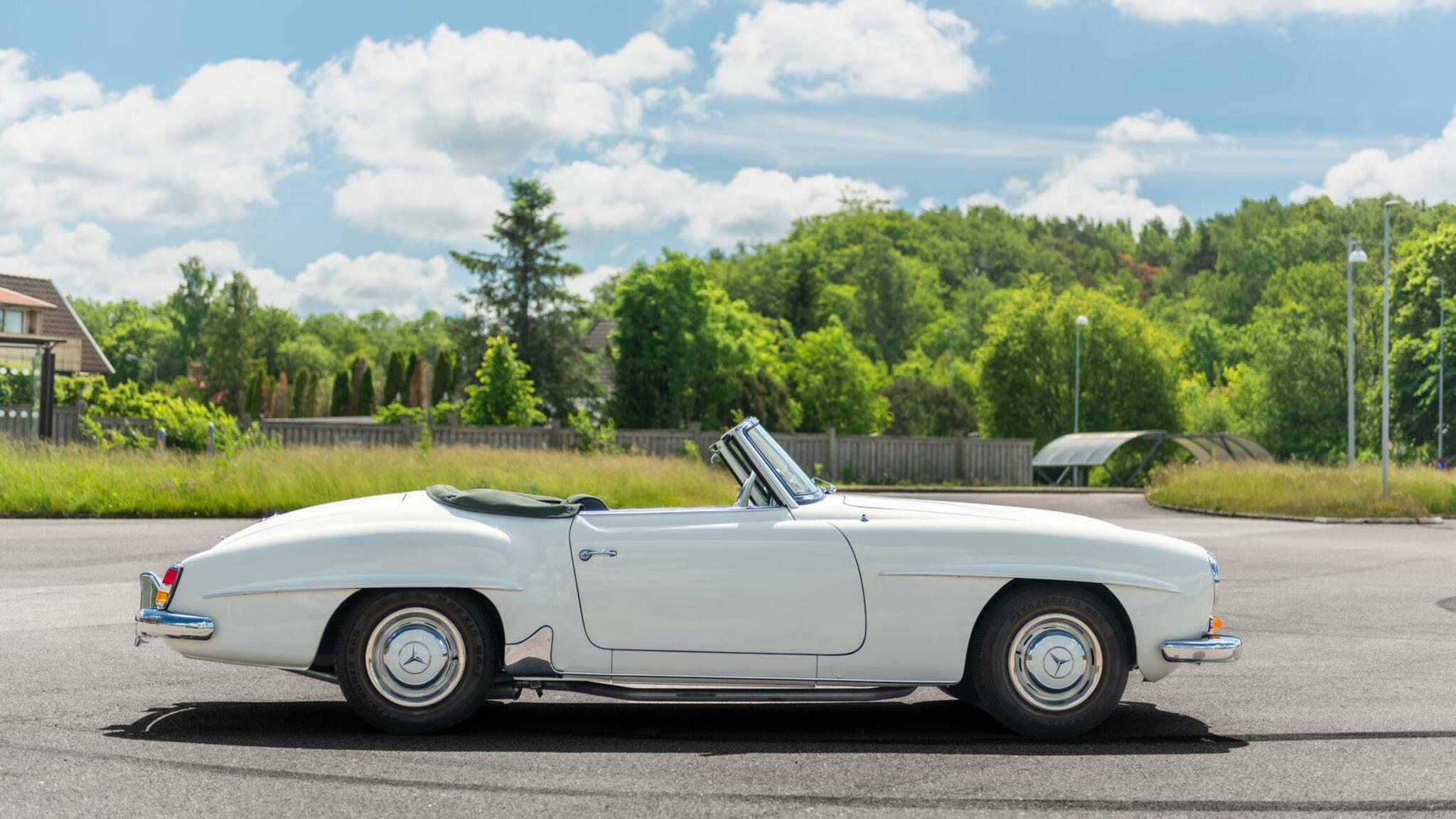 Aussenfoto 1956 Mercedes Benz 190 SL Roadster (5)