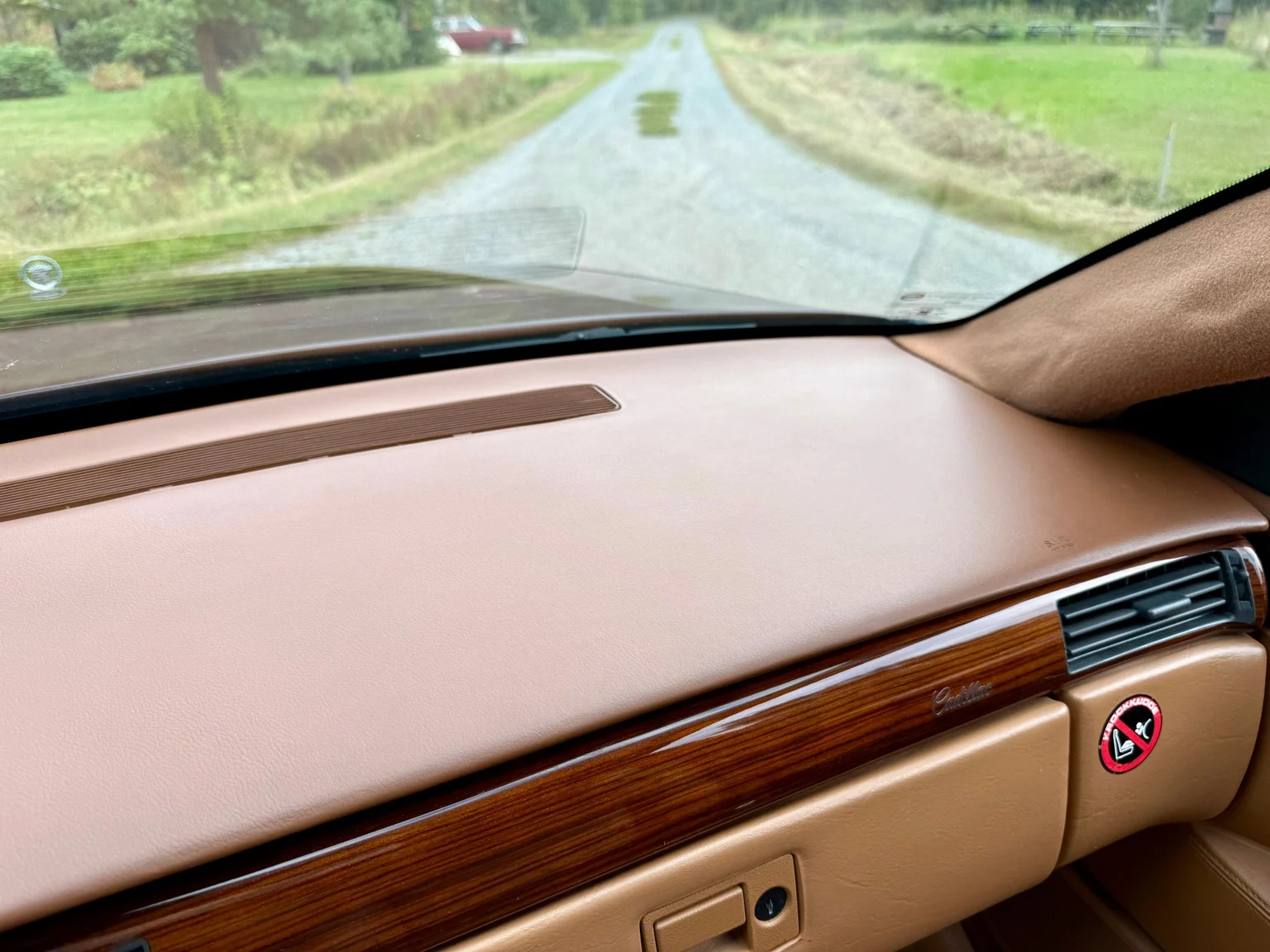 Innenraumfoto von 1997 Cadillac STS Seville 4.6 V8 (24)