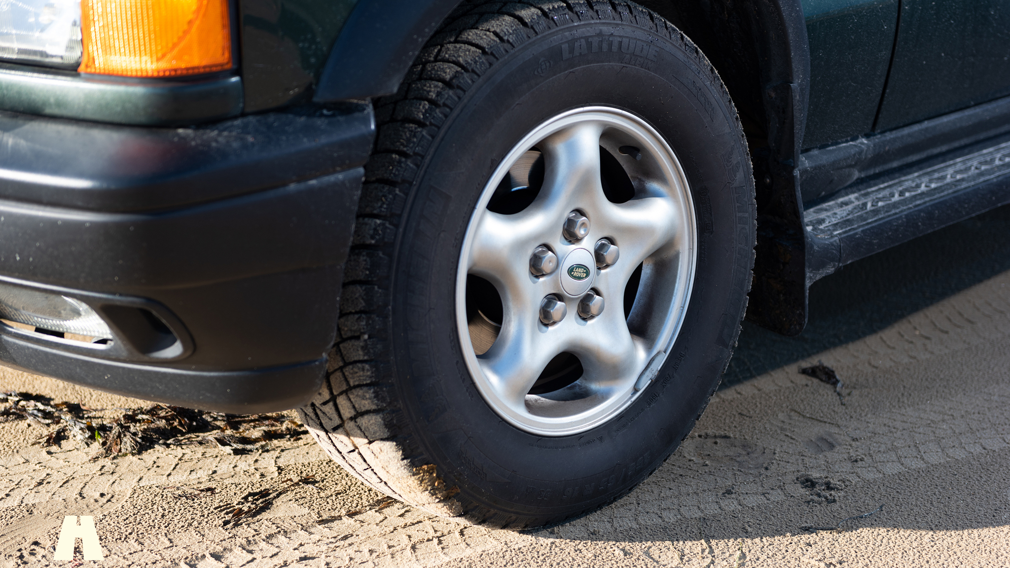 Exterior image of 1999 Land Rover Discovery 2