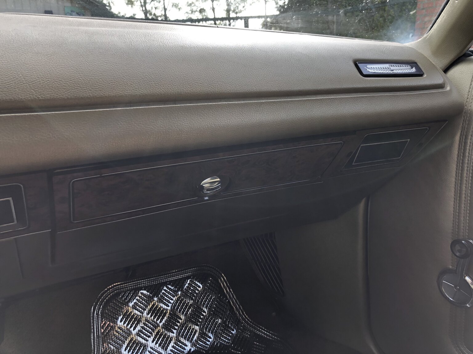 Interior image of 1972 Dodge Polara Custom
