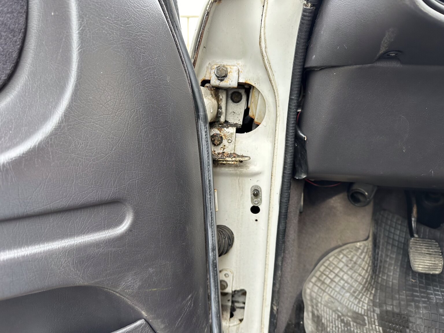 Interior image of 1991 Saab 900 Turbo