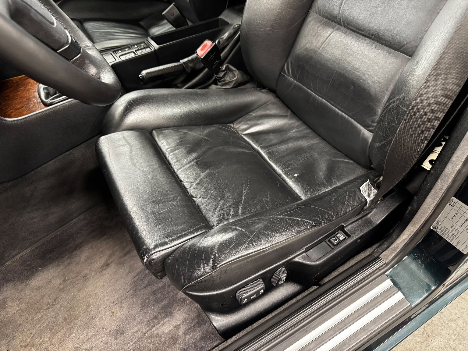 Interior image of 1995 BMW 540i Touring - NO RESERVE (13)