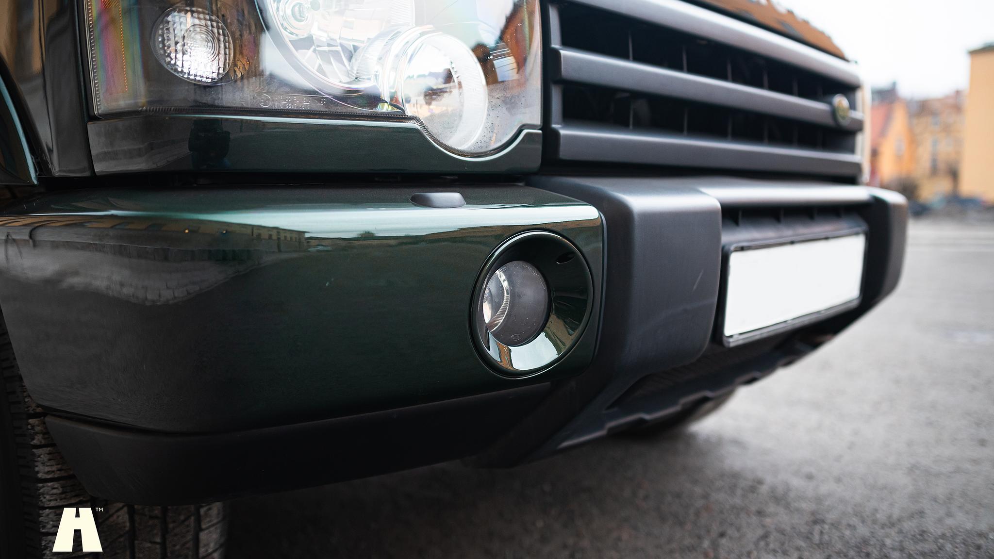 Exterior image of 2003 Land Rover Discovery II, 2003