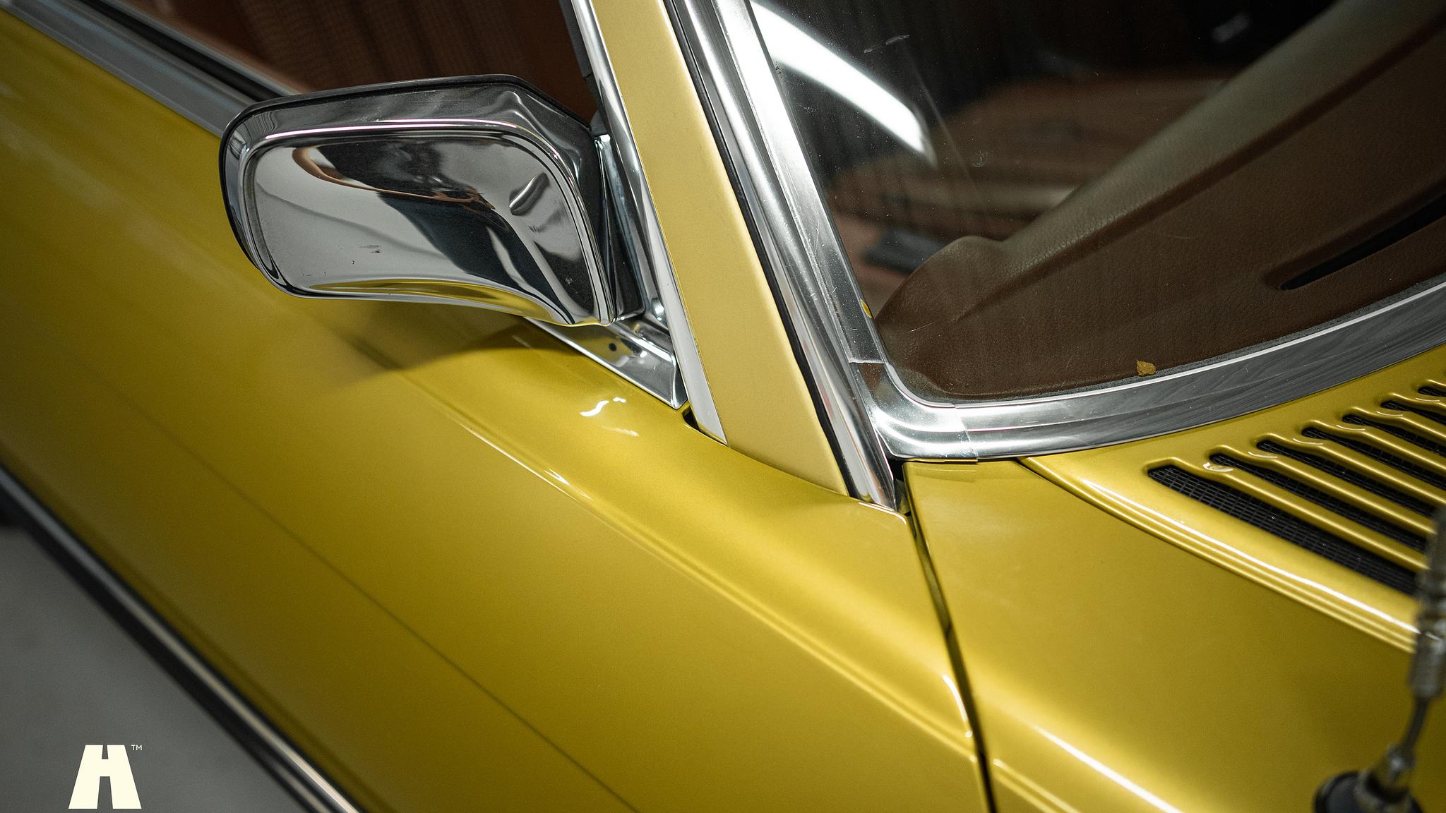 Exterior image of 1975 Mercedes SL 350 (51)