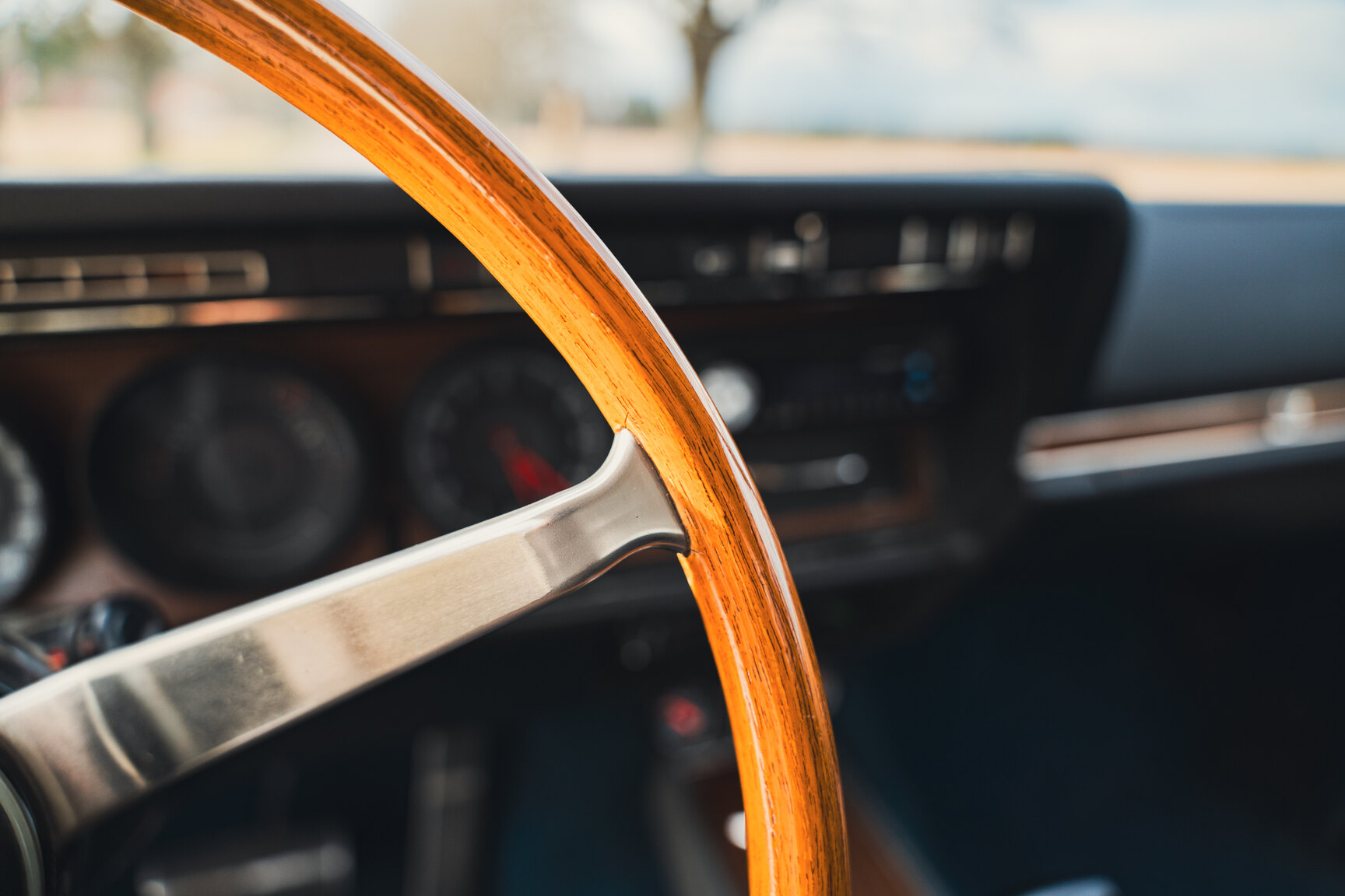 Innenraumfoto von 1973 Opel Diplomat V8