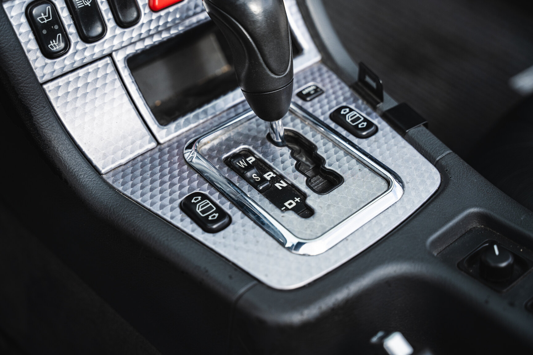 Interior image of 2001 Mercedes-Benz SLK 32 AMG