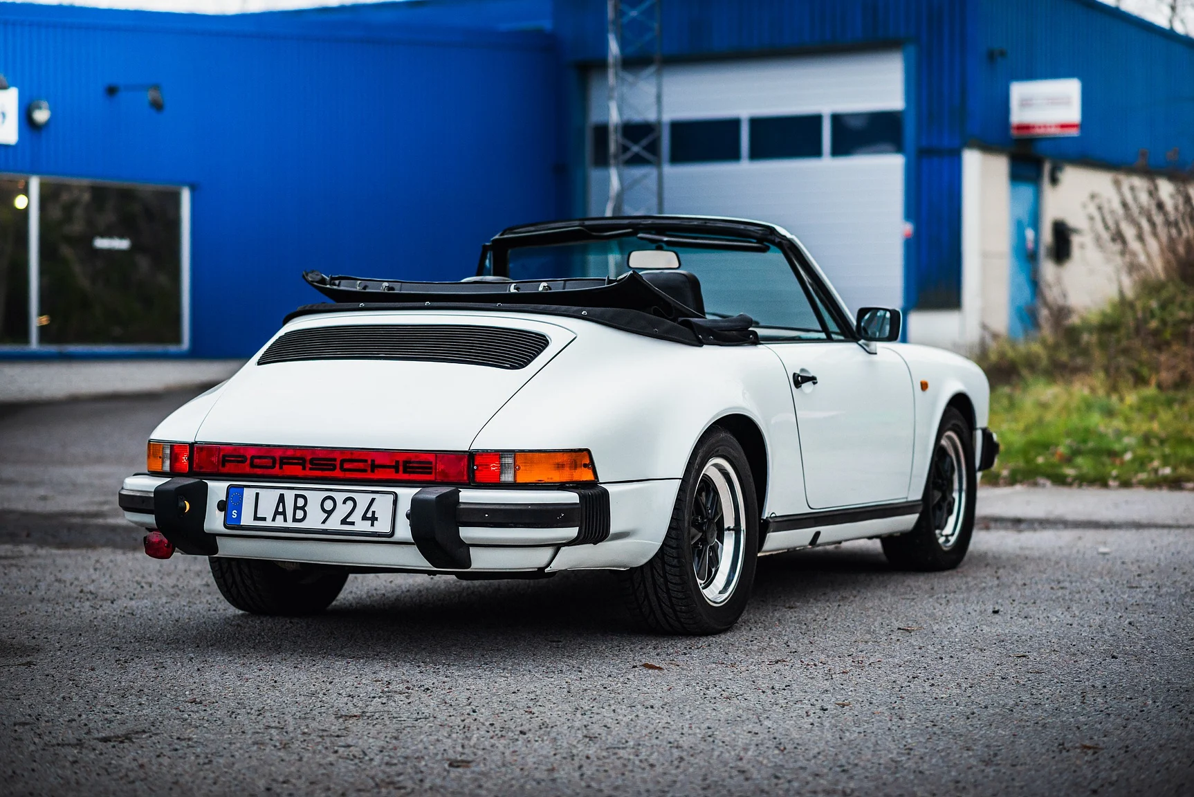 Exteriörbild på 1983 Porsche 911 SC (5)