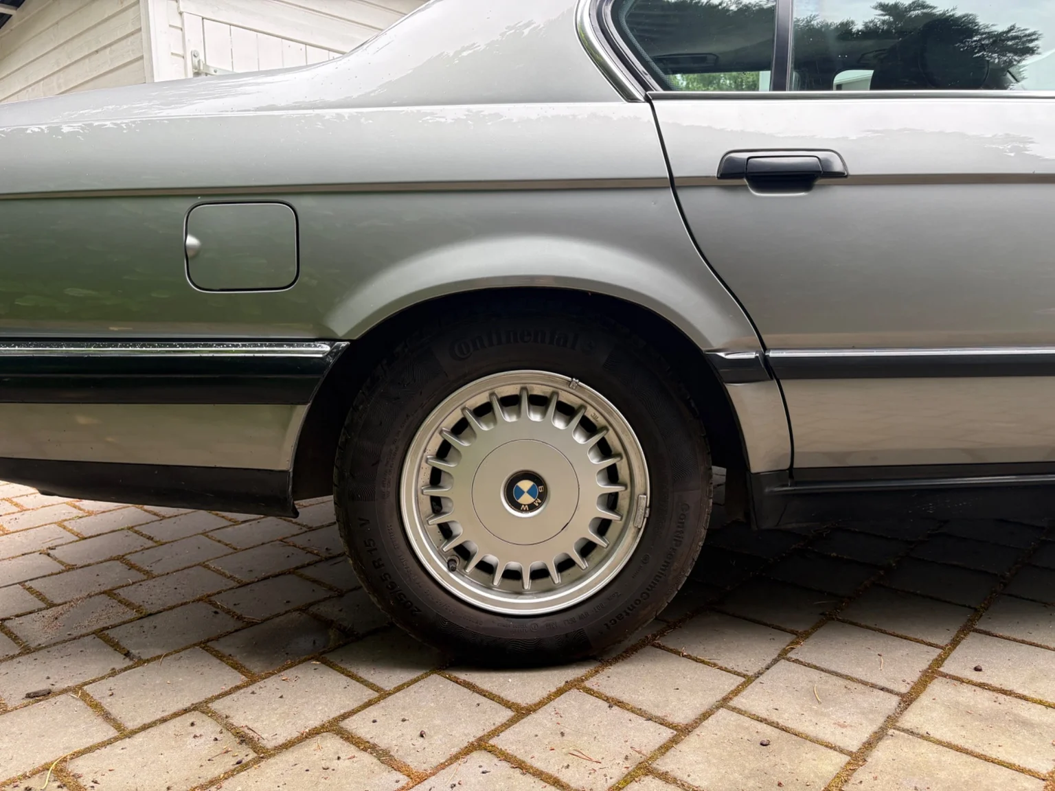 Aussenfoto 1988 BMW 730iA (15)