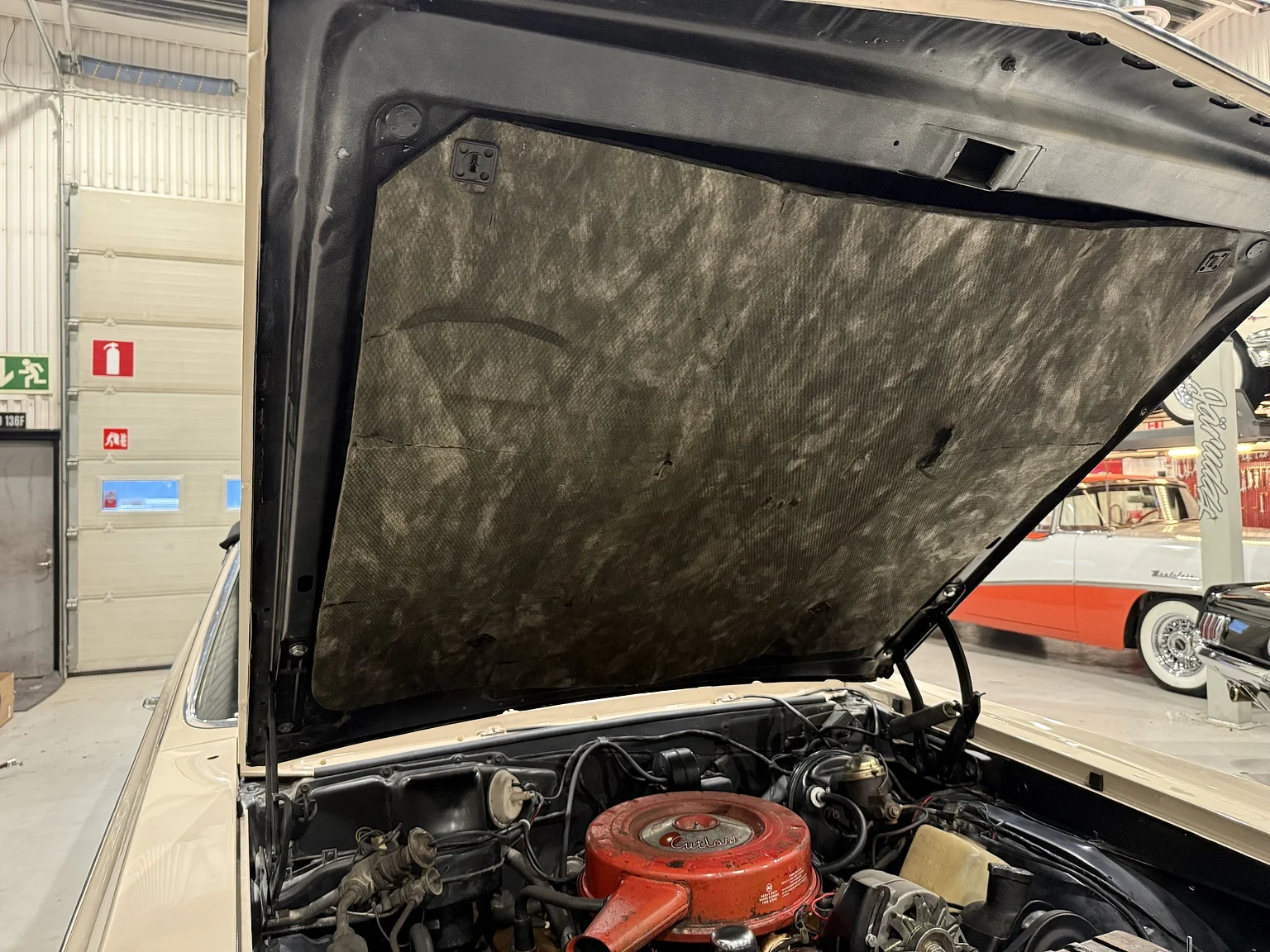 Image of 1964 Oldsmobile Cutlass Convertible (17) mechanics