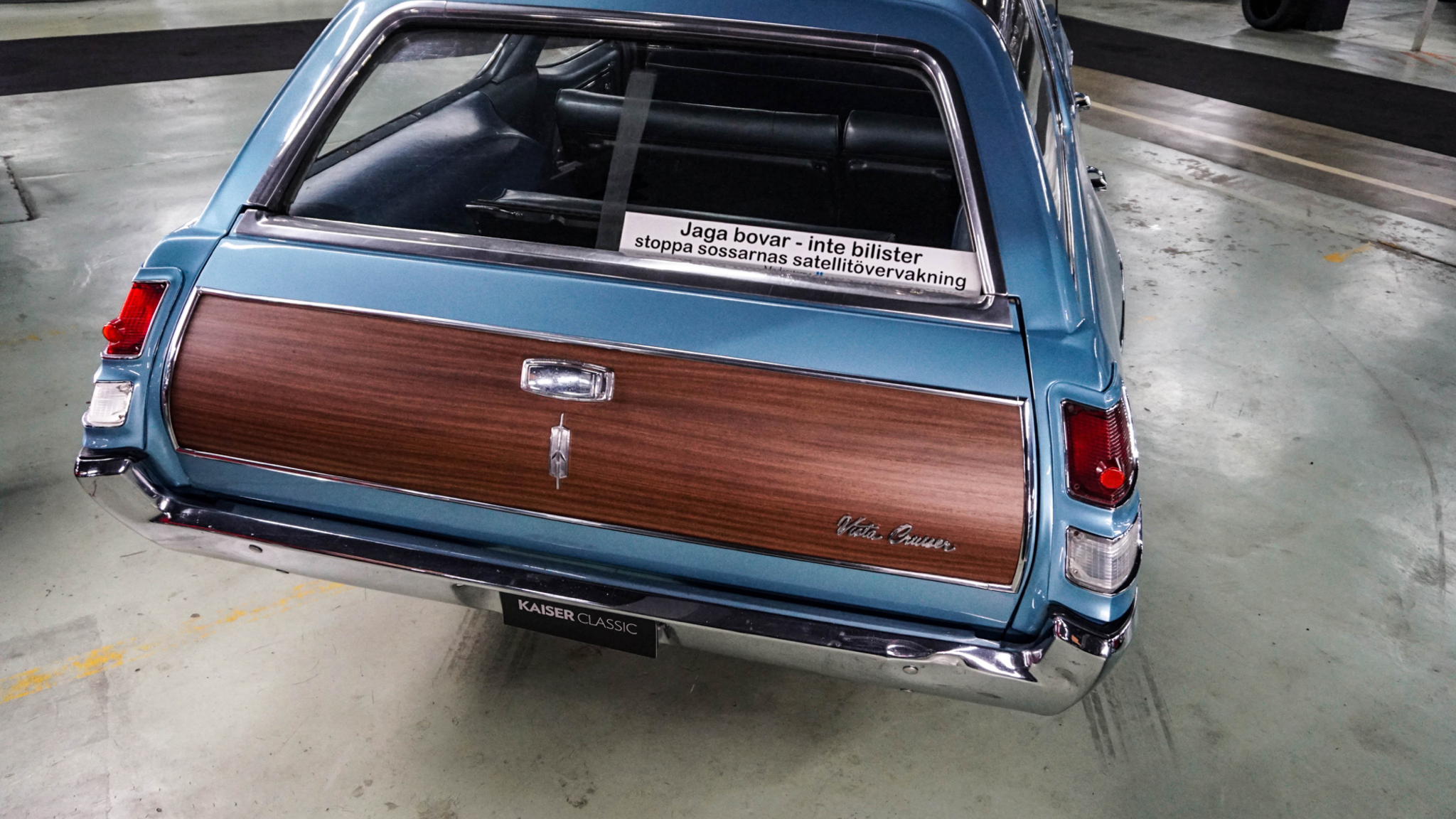 Exterior image of 1968 Oldsmobile Vista Cruiser