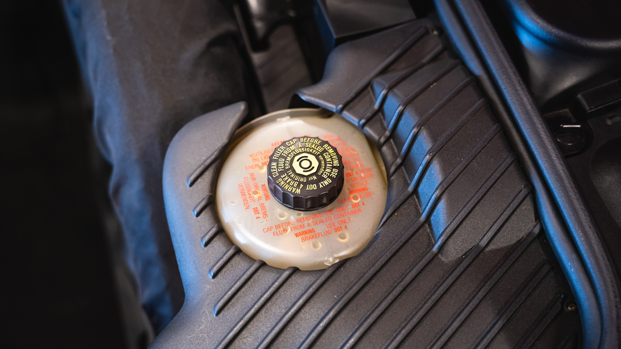 Innenraumfoto von 2003 Porsche 996 Carrera 2