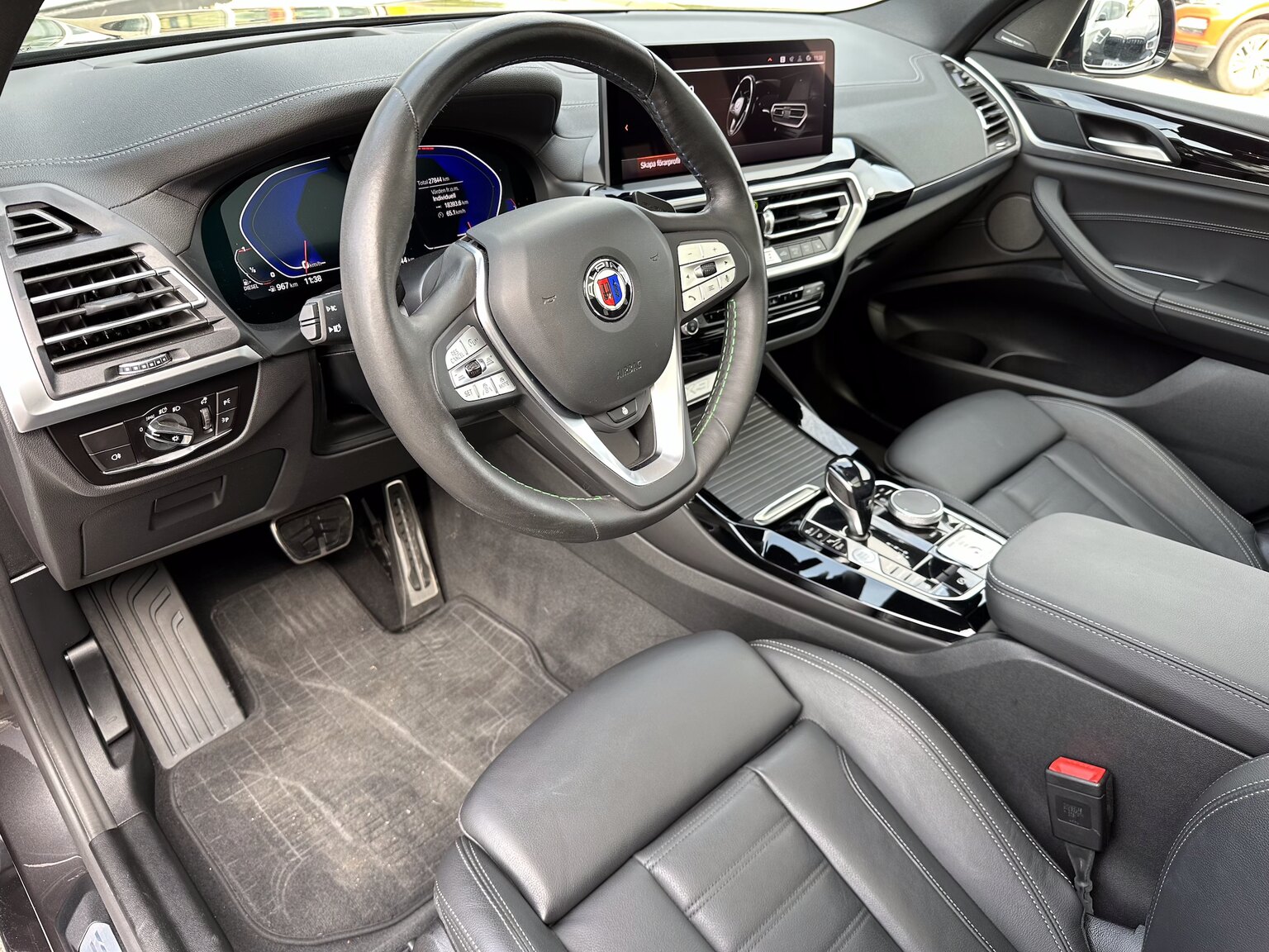 Interior image of 2022 ALPINA XD3
