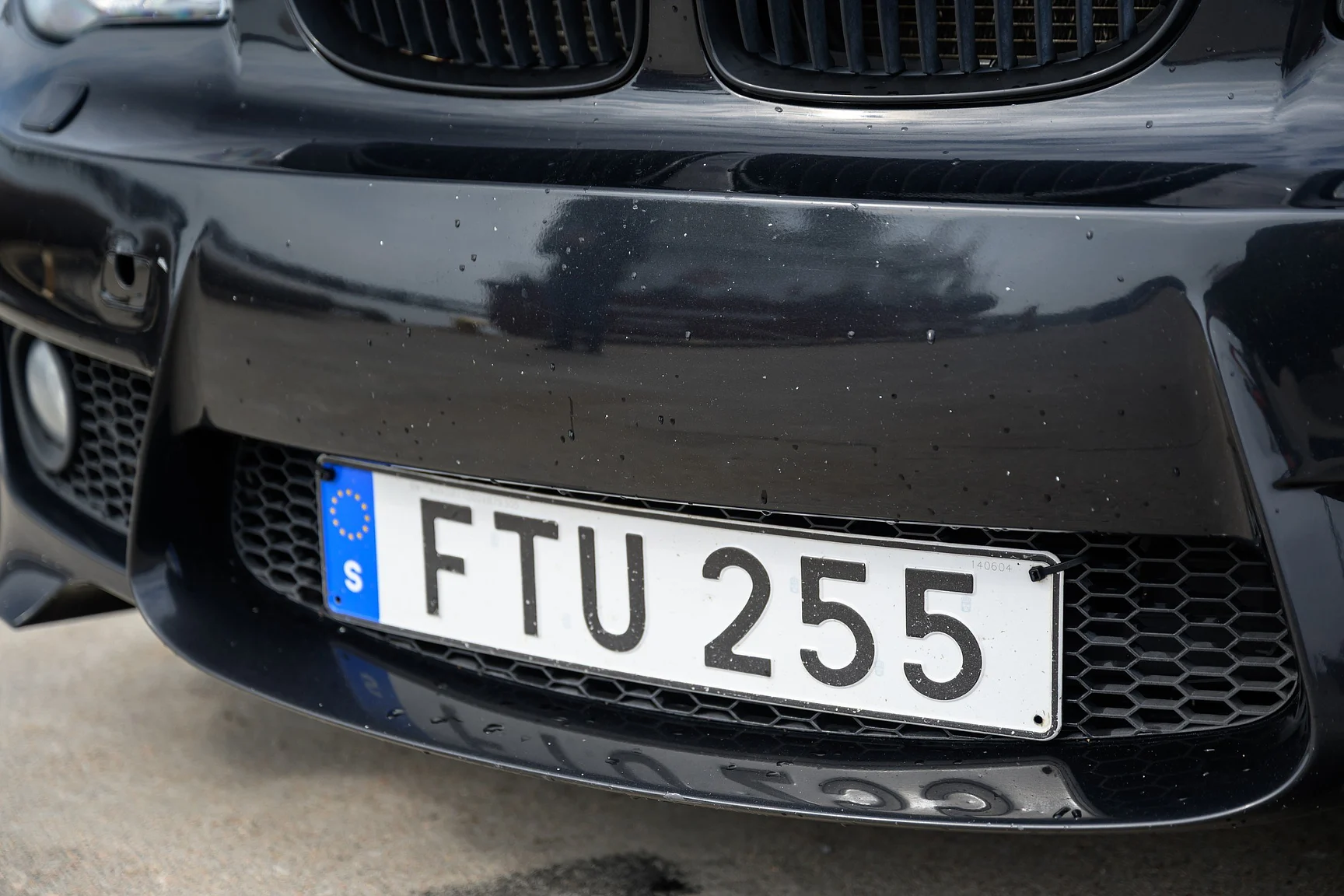 Exterior image of 2007 2007 BMW 130i M Sport (25)