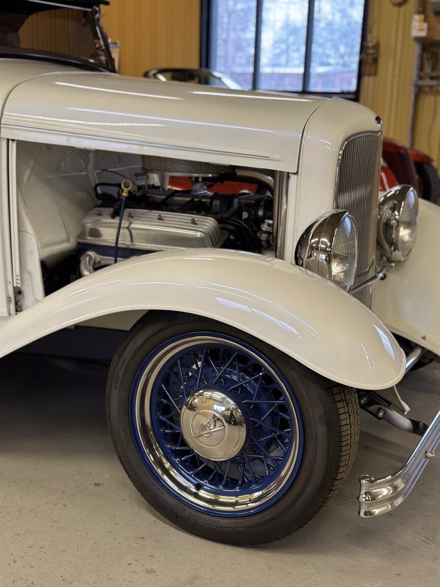 Exterior image of 1932 Custom Ford Rod White Ice