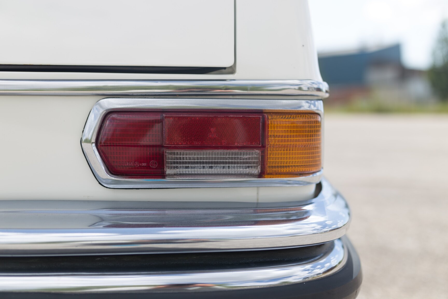 Exterior image of 1966  Mercedes-Benz 250 