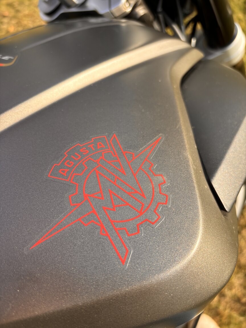 Exteriörbild på 2014 MV Agusta Brutale 675