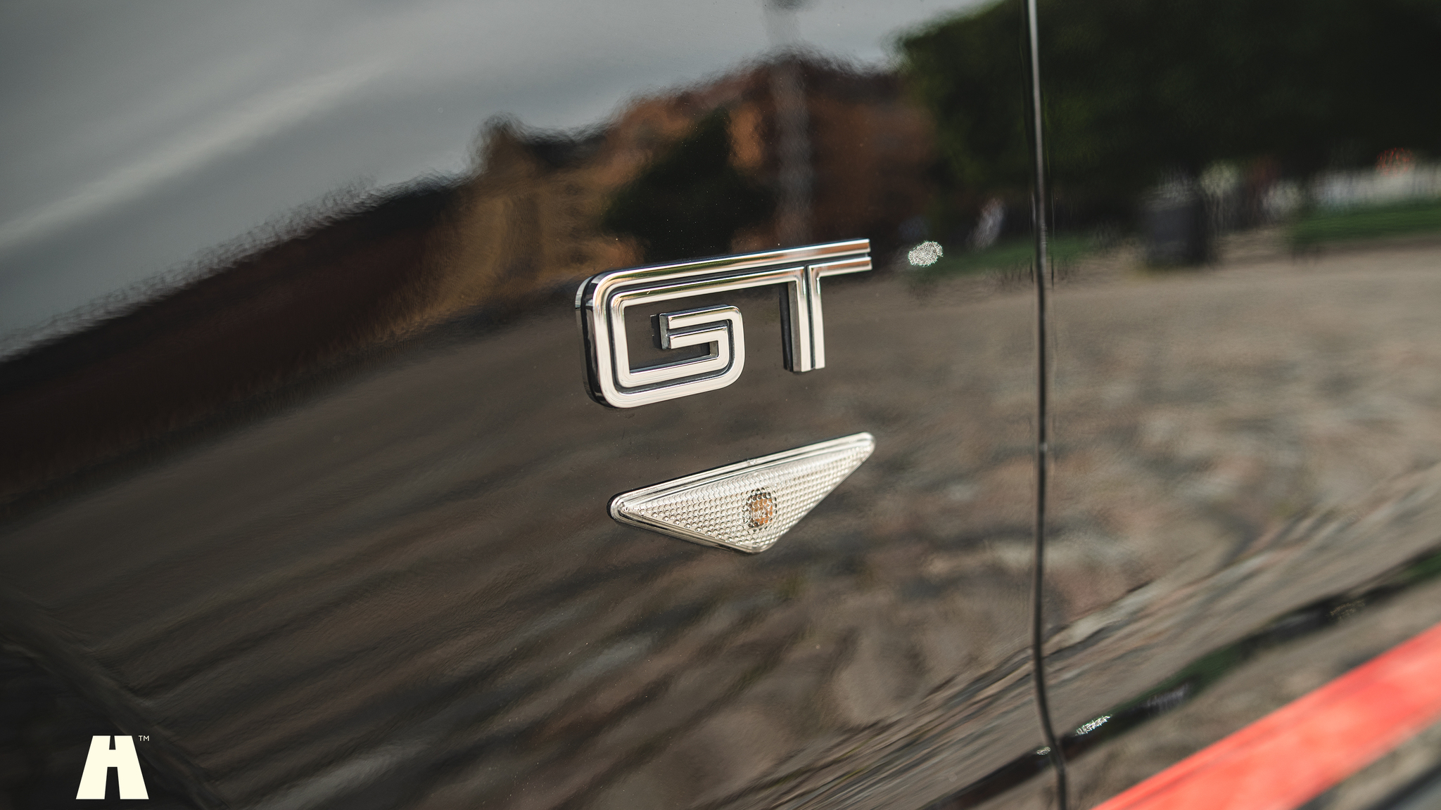 Exterior image of 2010 Ford Mustang GT 