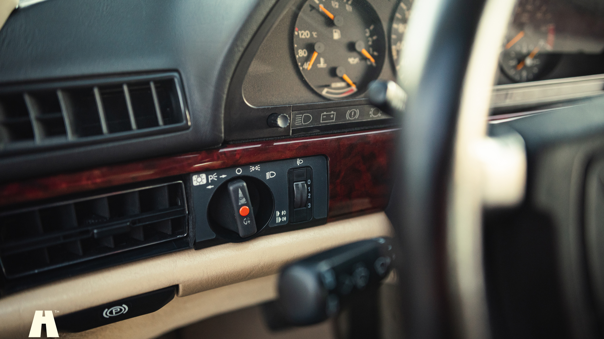 Interiörbild 1991 Mercedes 1000 SEL TRASCO