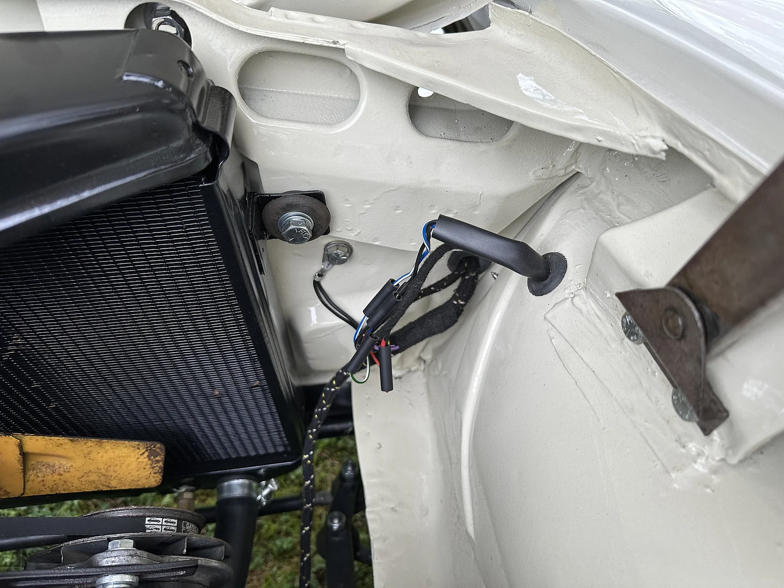 Image of 1964 Volvo P1800S (14) mechanics