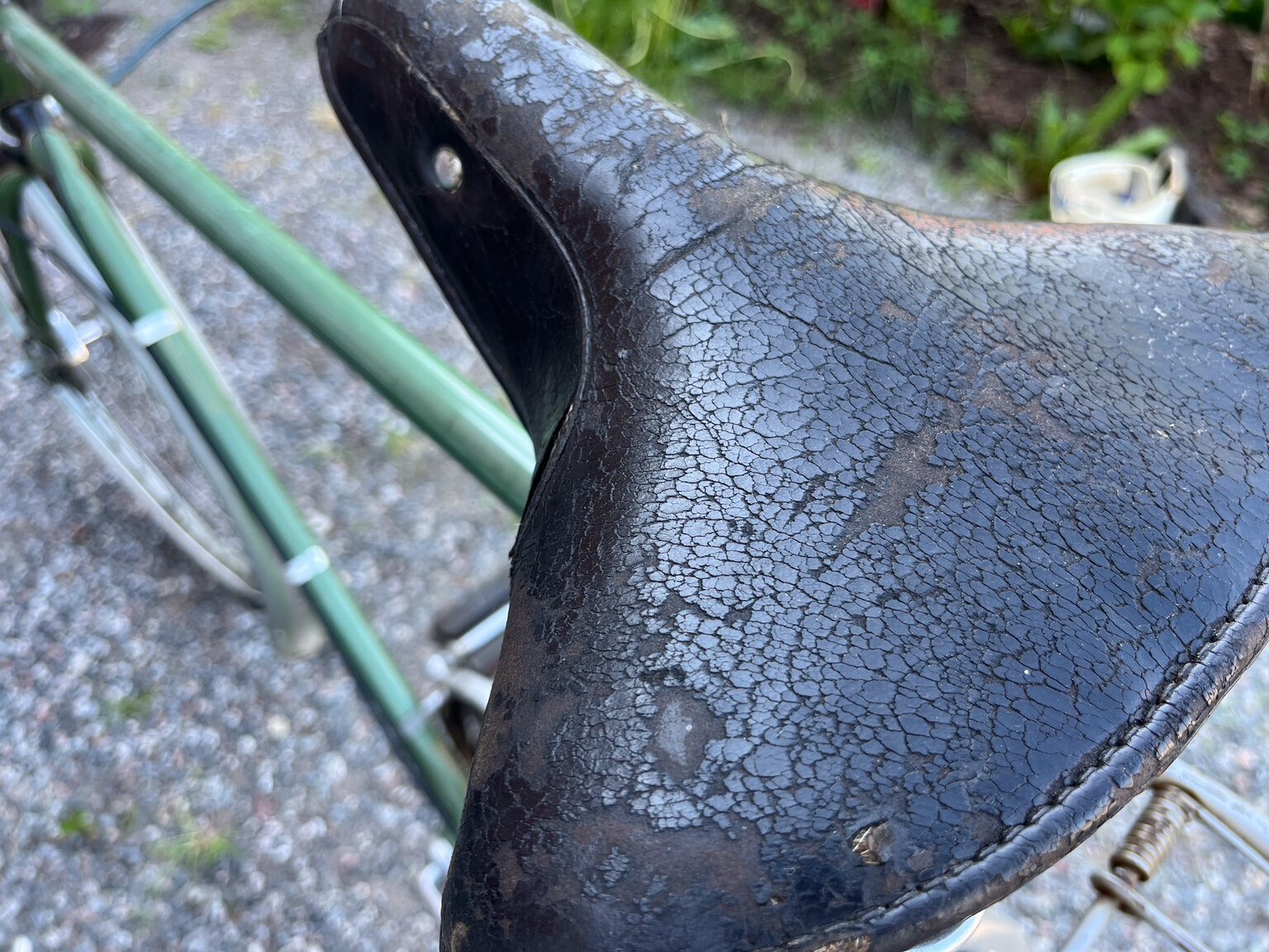 Exteriörbild på 1951 Fux med påhängsmotor