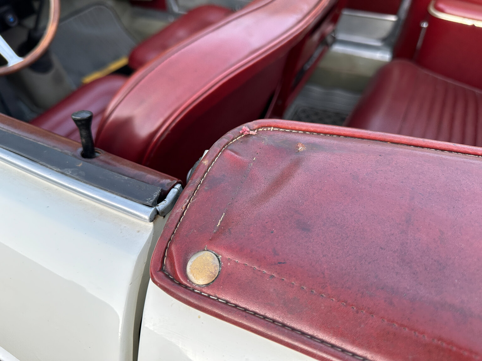 Exteriörbild på 1964 Lancia Flavia Vignale  