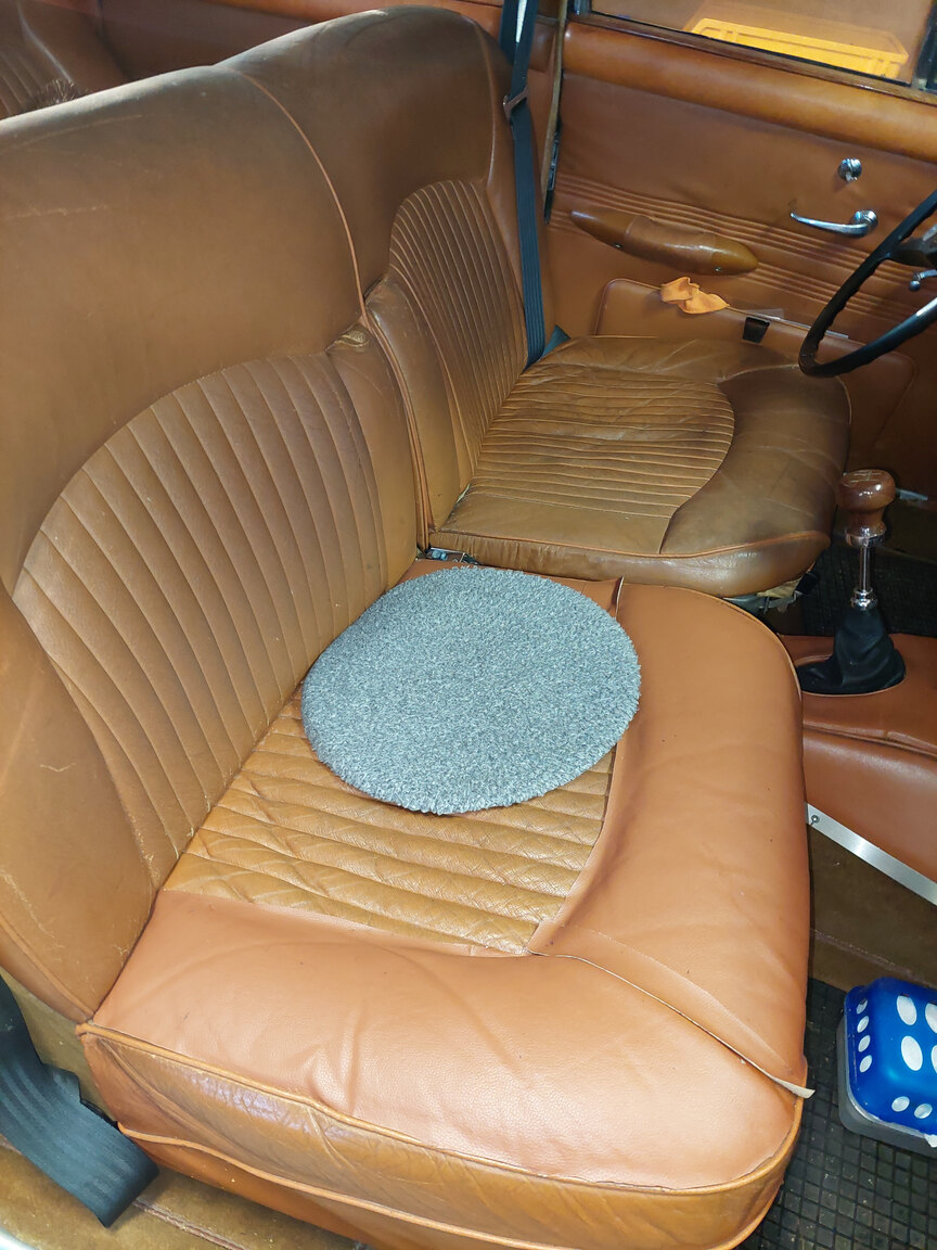 Interior image of 1968 Jaguar 420 4.2 XK Manuell 