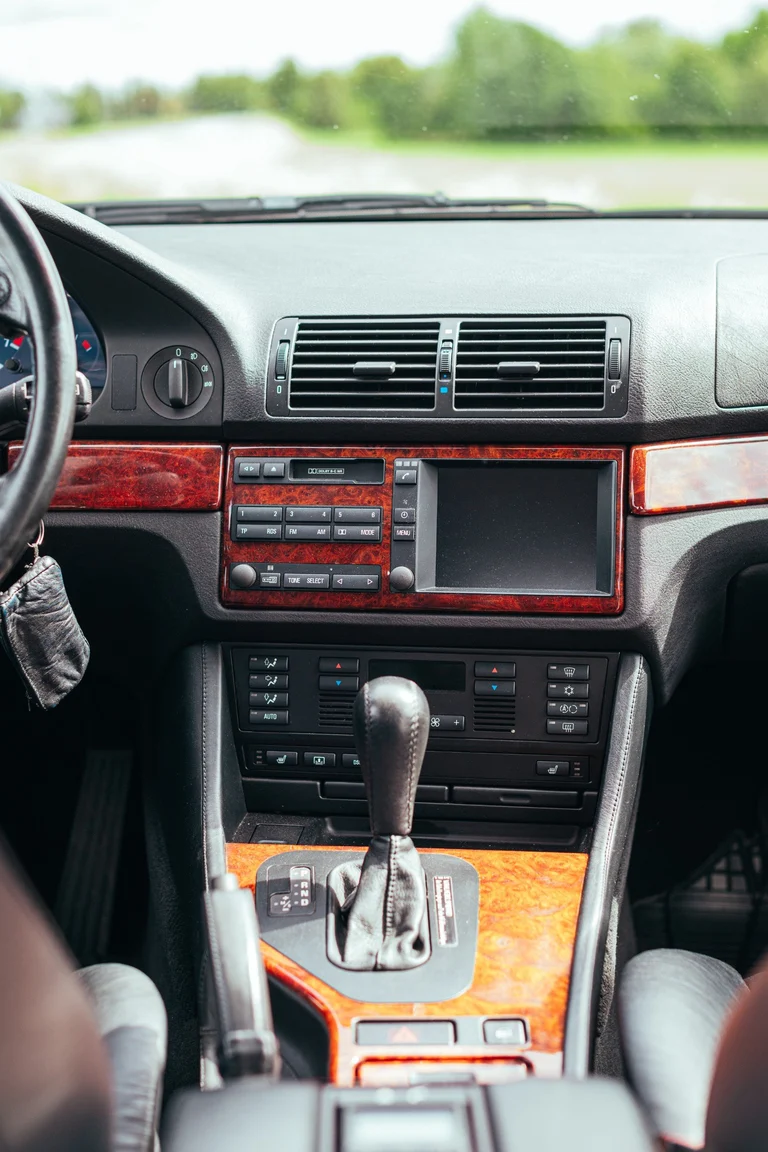 Innenraumfoto von 1999 ALPINA B10 V8 (13)