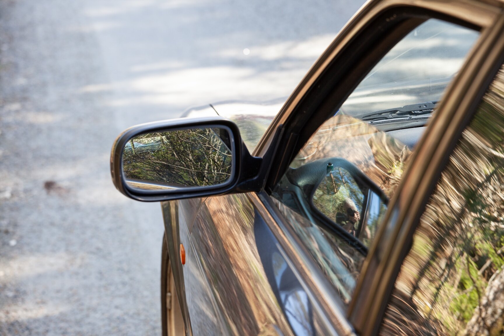 Exterior image of 1997 Jaguar XJ6 3.2