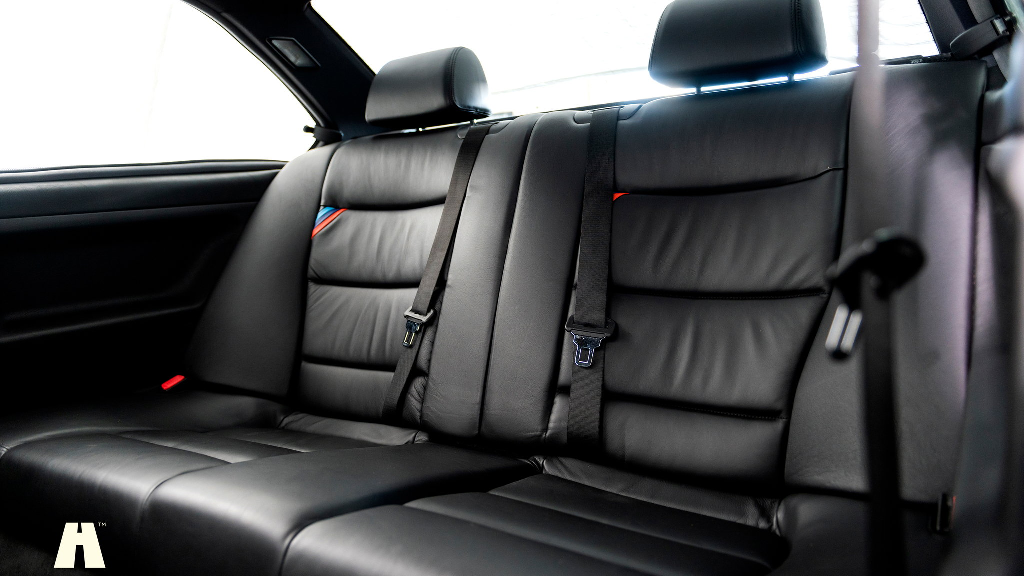 Interior image of 1994 BMW E36 M3