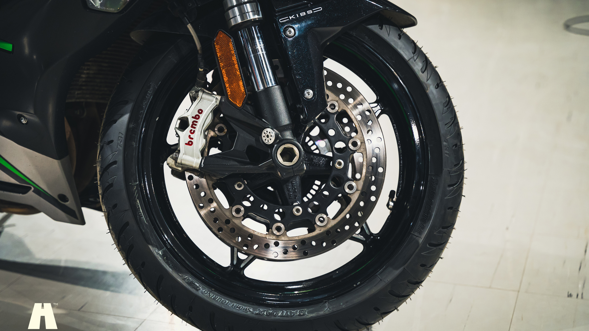 Exterior image of 2019 Kawasaki Ninja H2 SX