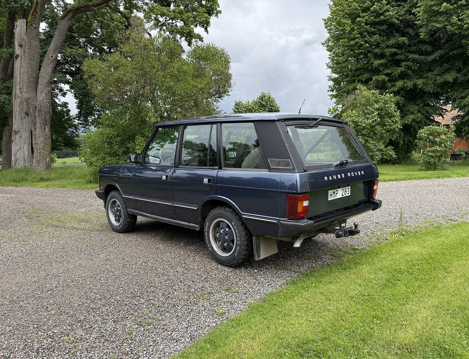Exterior image of 1990 Range Rover Vogue SE 3.9 (8)